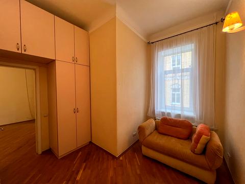 квартира за адресою Олександра Кониського вул., 35