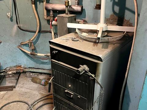 коммерческая по адресу Янтарная ул., 60