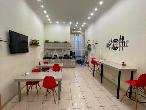 коммерческая по адресу Добровольчих Батальйонів ул. (Панфіловців), 1