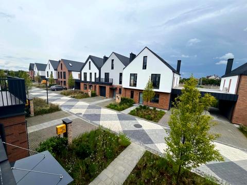 будинок за адресою Михайла Грушевського вул., 144