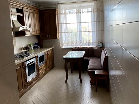 квартира за адресою В'ячеслава Чорновола вул. (), 40