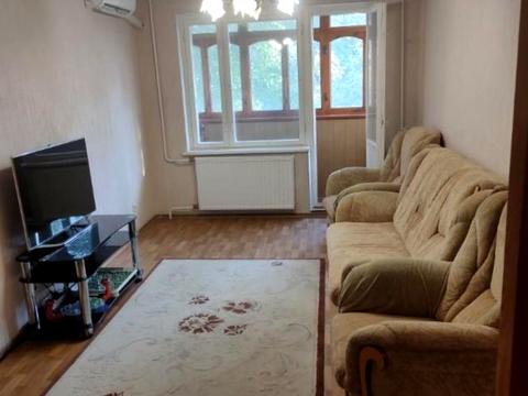 квартира за адресою Космонавтів вул., 86