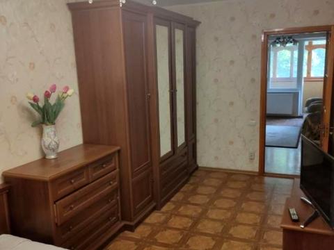 квартира за адресою Космонавтів вул., 86