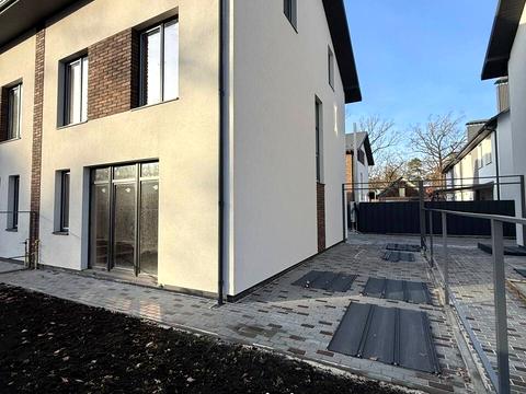 будинок за адресою 8 березня