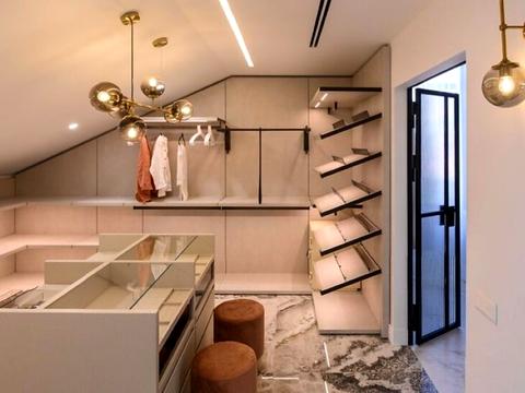 будинок за адресою Купріна вул.