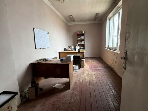 коммерческая по адресу Головна, 1