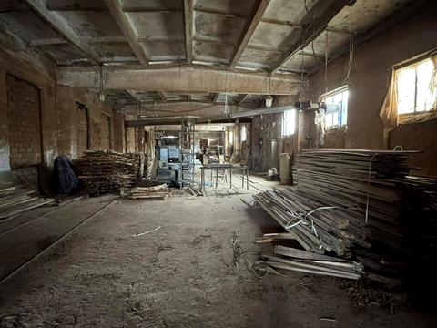 коммерческая по адресу Головна, 1