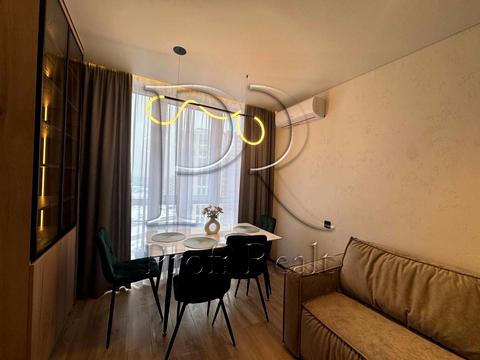 квартира за адресою Олександра Олеся вул., 10