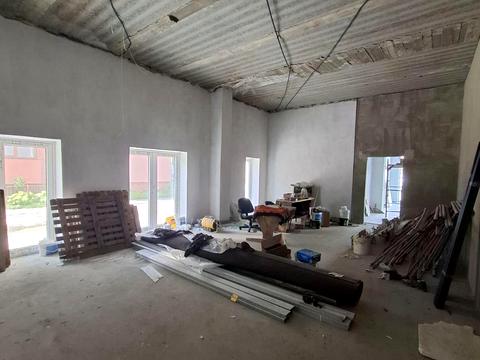 комерційна за адресою Лесі Українки просп., 88Б