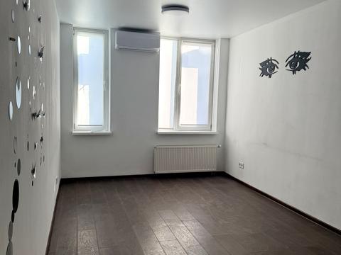 квартира за адресою Регенераторна вул., 4 к1