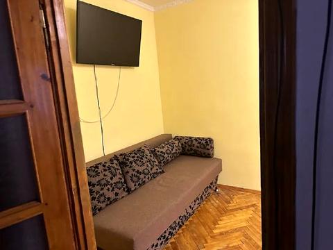 квартира за адресою Морозна вул., 6