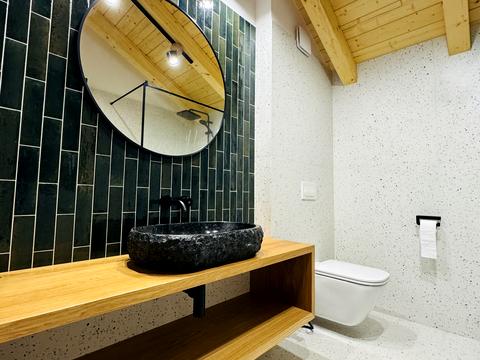 дом по адресу Карпатская ул.