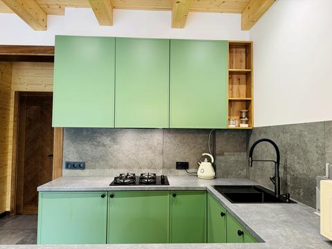 дом по адресу Карпатская ул.