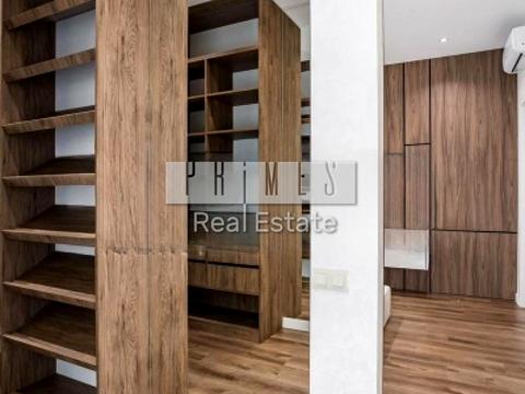 будинок за адресою Вишнева вул.