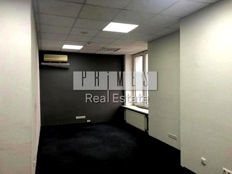 комерційна за адресою Болсуновська вул. (Сергія Струтинського), 2