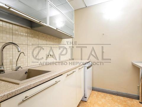 комерційна за адресою Володимира Івасюка просп. (Героїв Сталінграду), 6