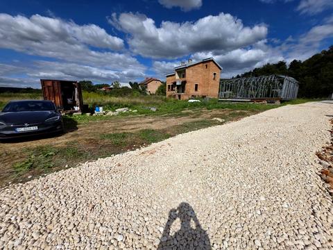 ділянка за адресою с. Красів, 