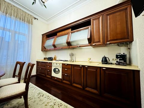 квартира за адресою Гетьмана Петра Дорошенка вул. (Жовтнева), 19