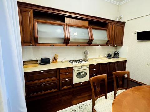 квартира за адресою Гетьмана Петра Дорошенка вул. (Жовтнева), 19