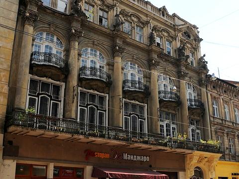 квартира за адресою Гетьмана Петра Дорошенка вул. (Жовтнева), 19