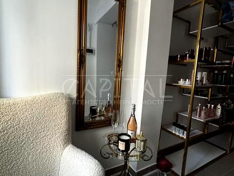 комерційна за адресою Андрія Верхогляда вул. (Михайла Драгомирова), 17