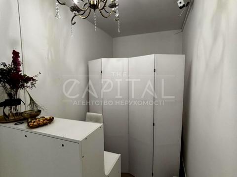 комерційна за адресою Андрія Верхогляда вул. (Михайла Драгомирова), 17