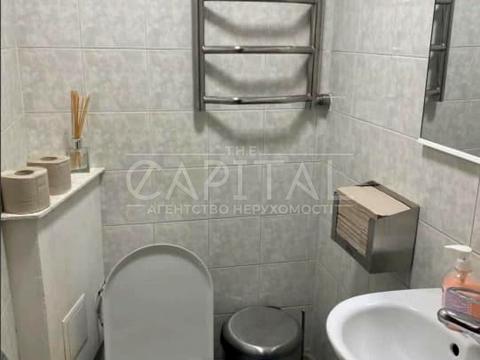 комерційна за адресою Академіка Богомольця вул., 5