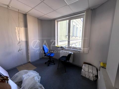 комерційна за адресою Київ, Жилянська вул., 14