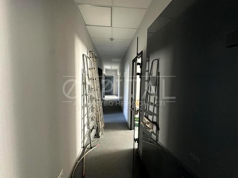 комерційна за адресою Київ, Жилянська вул., 14