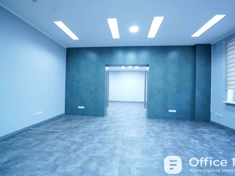 комерційна за адресою Київ, Антоновича вул. (Горького), 33в