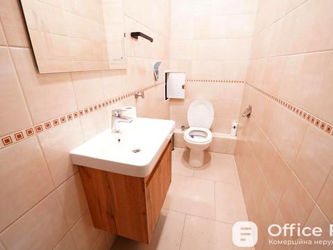 комерційна за адресою Київ, Антоновича вул. (Горького), 33в