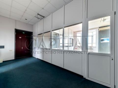 комерційна за адресою Павлівська вул., 18