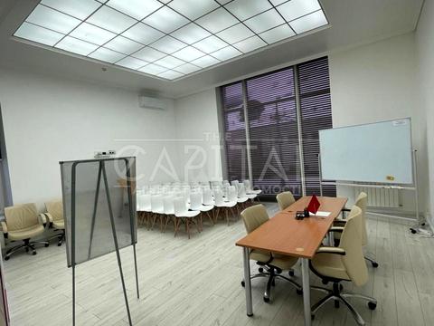 комерційна за адресою Добровольчих Батальйонів вул. (Панфіловців), 6/1