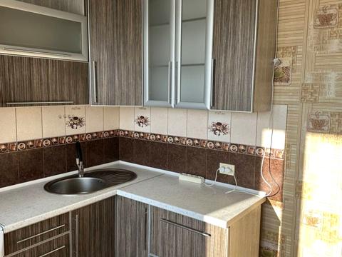 квартира за адресою Курсанта Єськова вул., 14