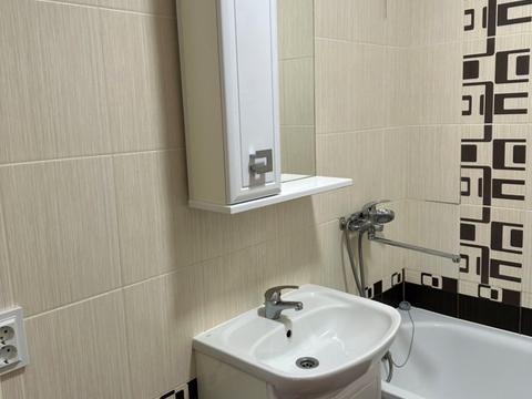 квартира за адресою Курсанта Єськова вул., 14