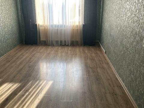 квартира за адресою Курсанта Єськова вул., 14