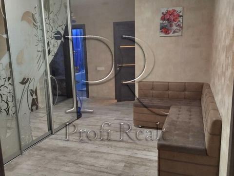 квартира за адресою Воскресенська вул., 18