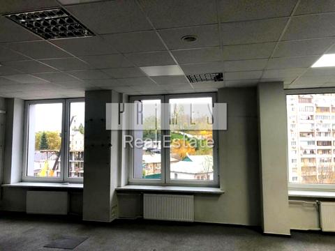 комерційна за адресою Болсуновська вул. (Сергія Струтинського), 8