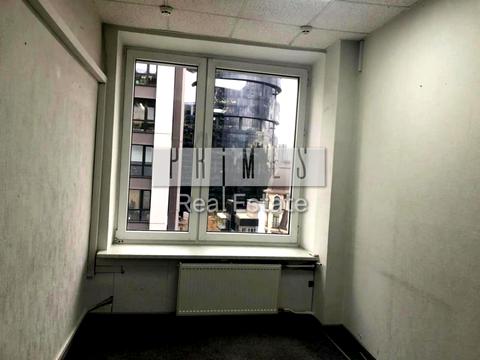 комерційна за адресою Болсуновська вул. (Сергія Струтинського), 8