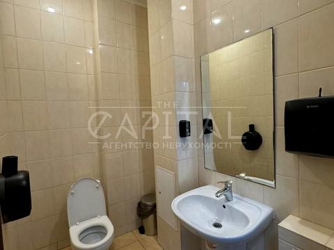 комерційна за адресою Казарменна вул. (Григорія Андрющенка), 4-Г