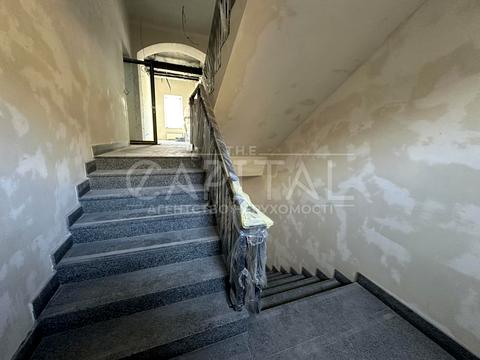 комерційна за адресою Київ, Жилянська вул., 14