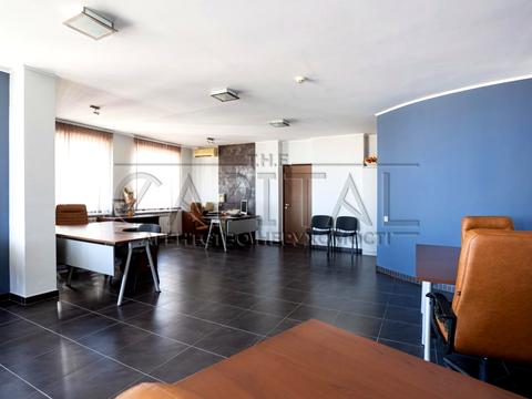 комерційна за адресою Микільсько-Слобідська вул., 4