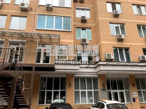 комерційна за адресою Василя Тютюнника вул. (Анрі Барбюса), 16