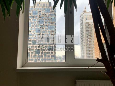 комерційна за адресою Василя Тютюнника вул. (Анрі Барбюса), 16