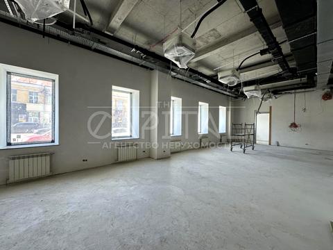 комерційна за адресою Київ, Жилянська вул., 14