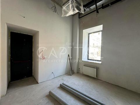 комерційна за адресою Київ, Жилянська вул., 14