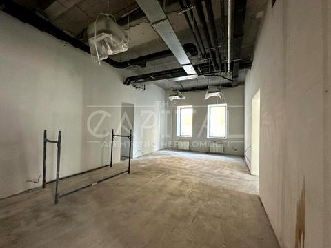 комерційна за адресою Київ, Жилянська вул., 14