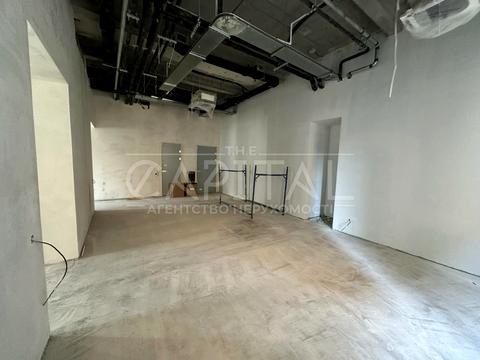 комерційна за адресою Київ, Жилянська вул., 14