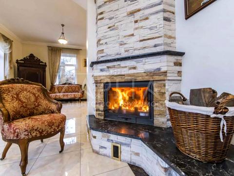 будинок за адресою Київ, Локомотивна вул.