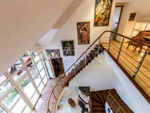 будинок за адресою Київ, Локомотивна вул.